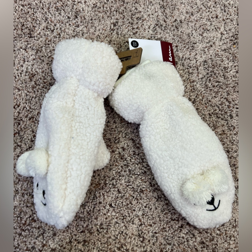 NEW I AM FAUX FUR BEAR GLOVES ONE SIZE